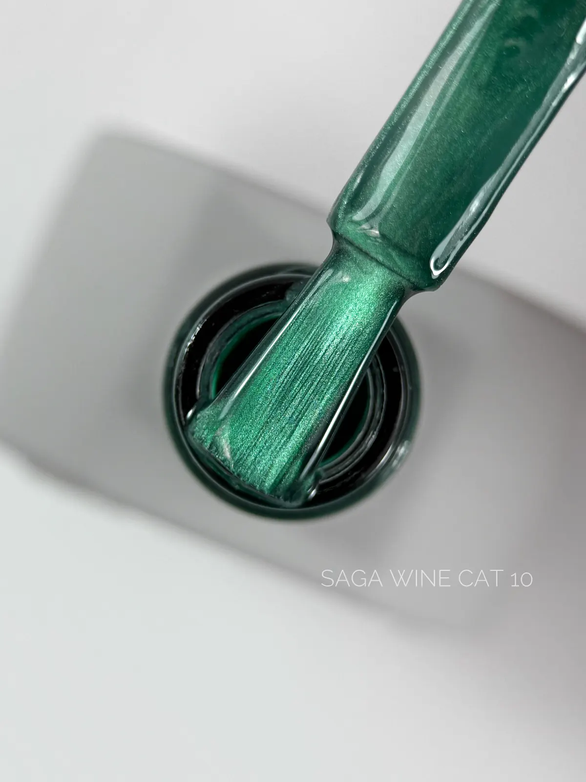 Saga Wine Cat Eye Nr.10 10ml. - Image 2