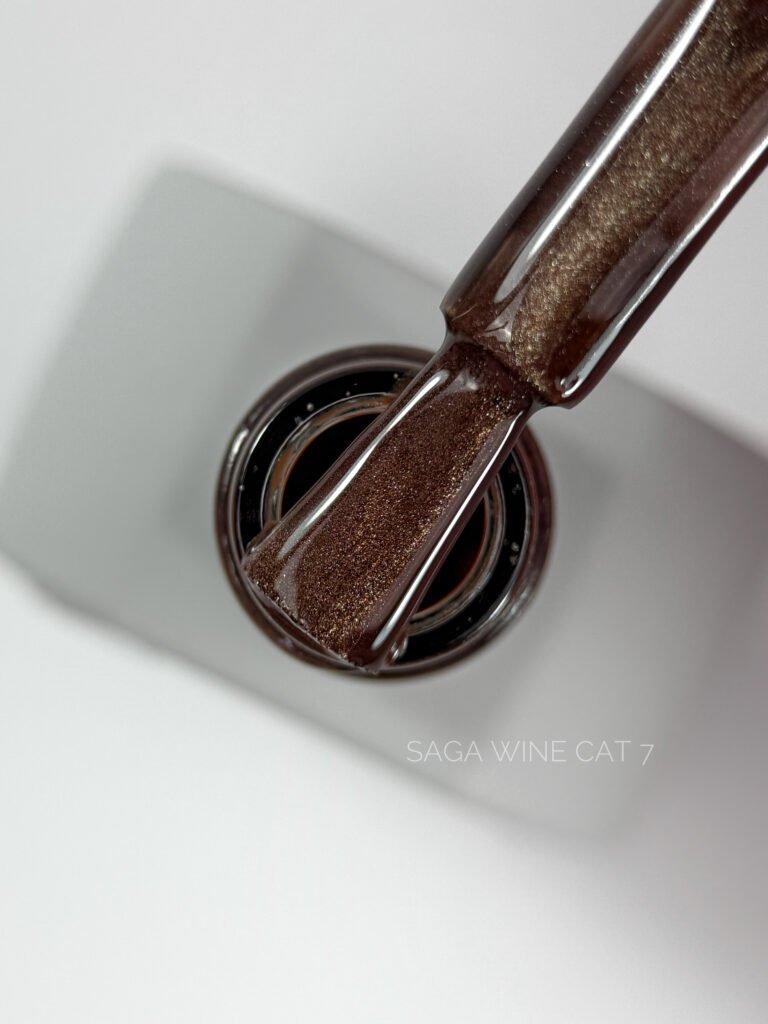 Saga Wine Cat Eye Nr.07  10ml.