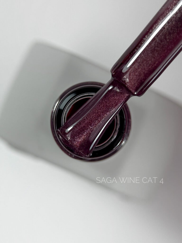 Saga Wine Cat Eye Nr.04  10ml.