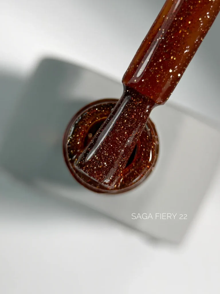 Gelinis Lakas Saga "Fiery Gel" 10ml. Nr.22