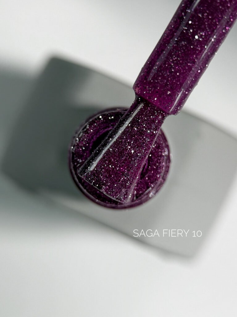 Gelinis Lakas Saga "Fiery Gel" 10ml. Nr.10