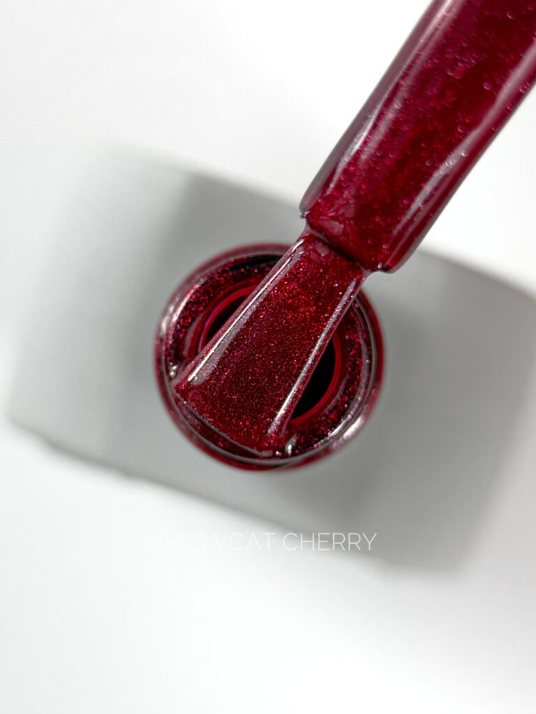 Saga Professional Shine Cat Eye  Cherry Nr.01 10ml.