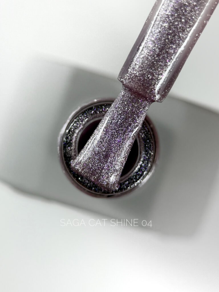 Saga Professional Shine Cat Eye Nr.04 10ml.